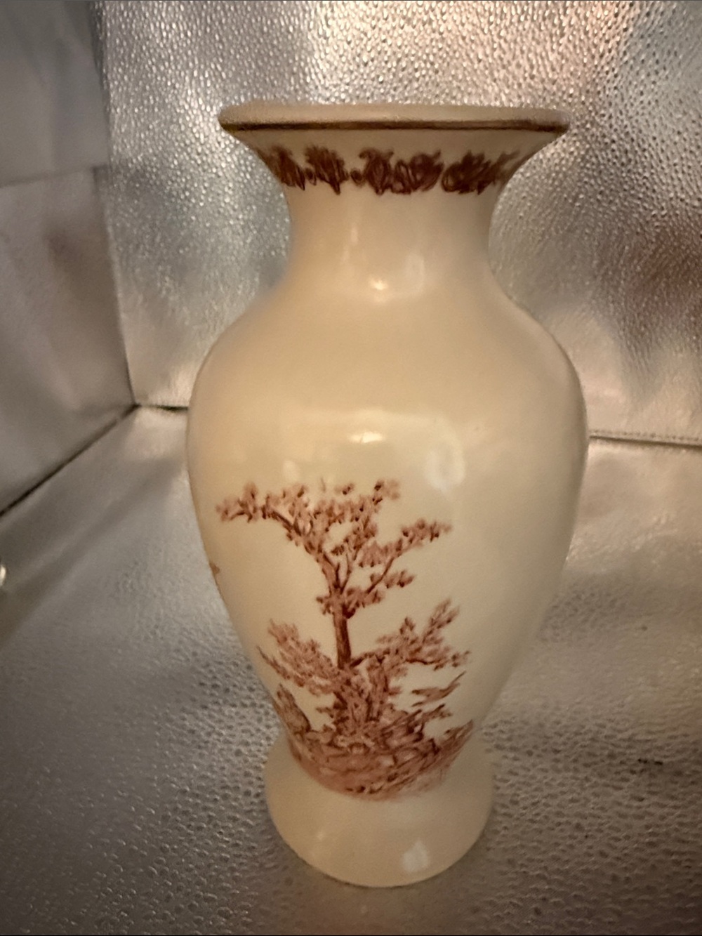 Vintage Japanese Vase Hanpainted cream background with a pink outdoor theme